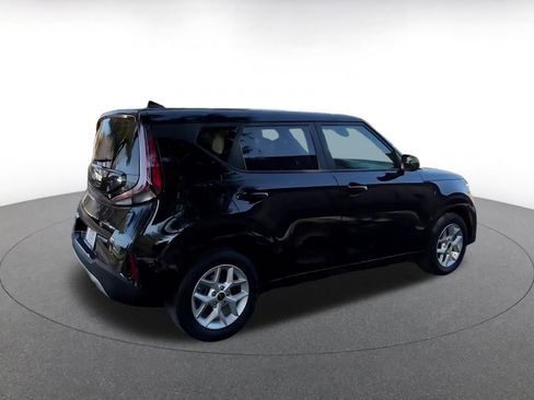 Used 2025 Kia Soul LX w/ LX Technology Package image 15