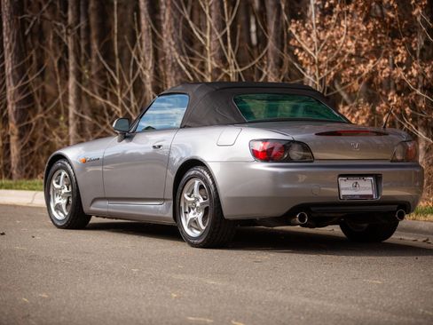 Used 2001 Honda S2000 image 27