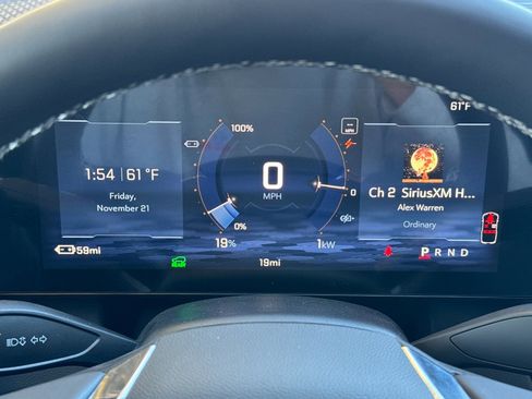 New 2026 Chevrolet Equinox EV LT image 29