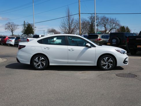 Used 2025 Subaru Legacy Premium image 8
