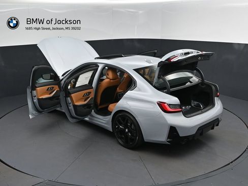 New 2026 BMW 330i Sedan w/ M Sport Package RWD image 2