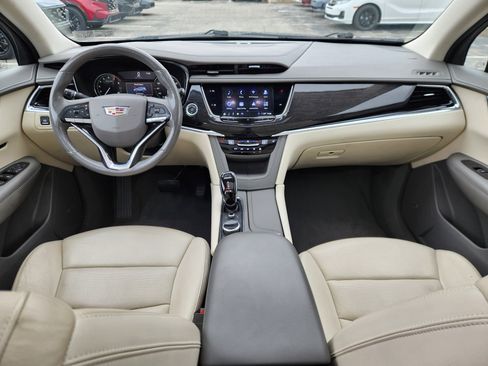 Used 2020 Cadillac XT6 Premium Luxury image 8