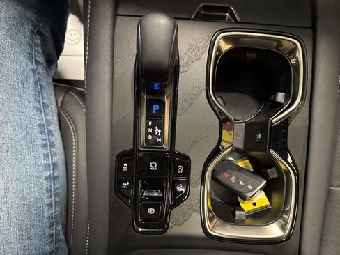 Used 2023 Lexus RX 350 Premium Plus w/ Accessory Package (Z1) image 12