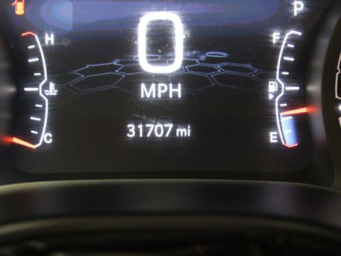 Used 2025 Jeep Compass Latitude image 12