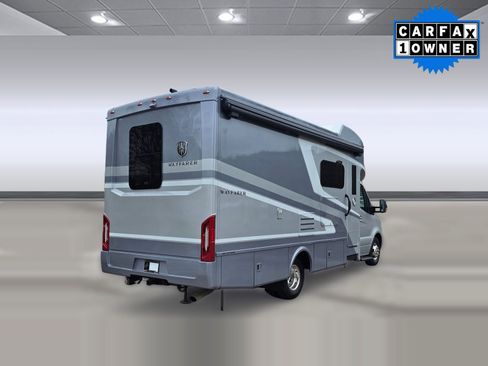 Used 2022 Mercedes-Benz Sprinter 3500 image 9