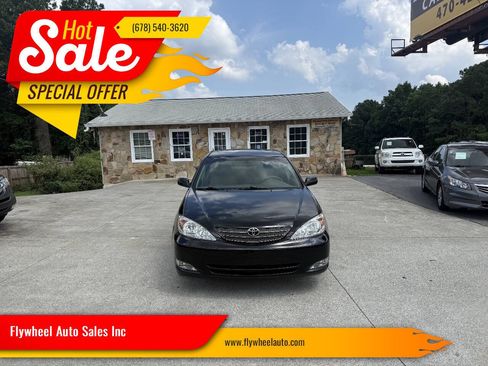 Used 2004 Toyota Camry LE FWD image 1