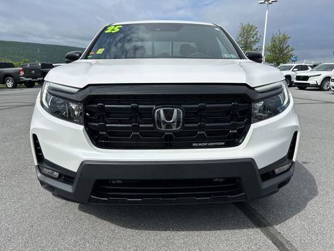 Used 2025 Honda Ridgeline Black Edition image 13