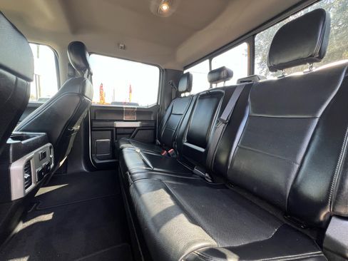 Used 2019 Ford F250 Lariat w/ Lariat Value Package image 22