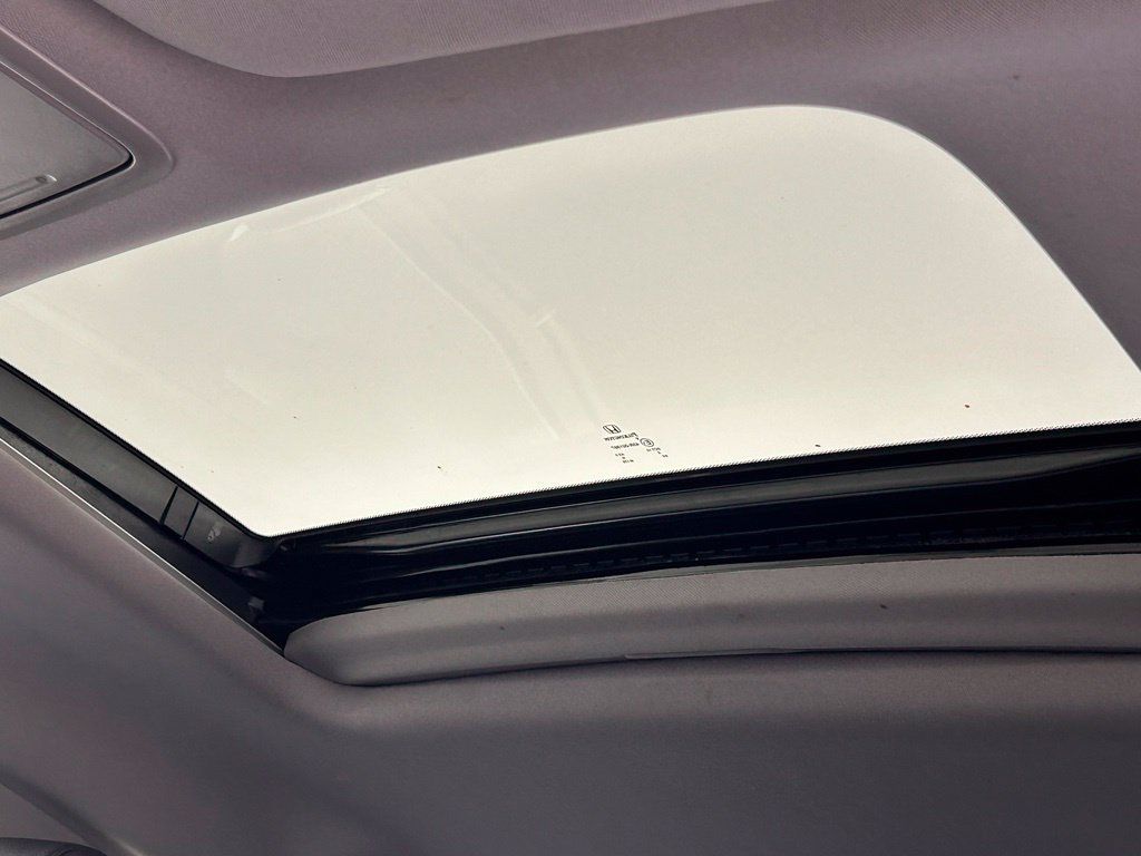Used 2024 Honda Odyssey EX-L image 32