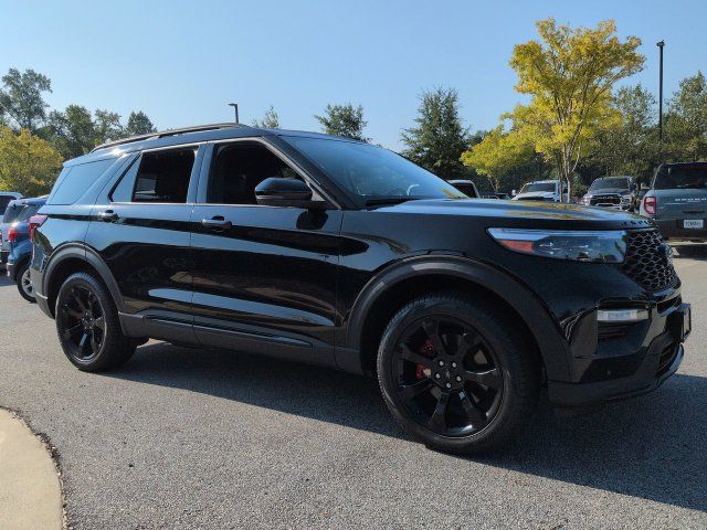 Used 2023 Ford Explorer ST w/ Equipment Group 401A AWD/4WD image 2