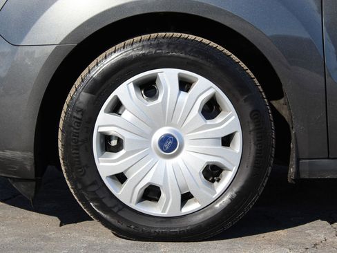 Used 2023 Ford Transit Connect XLT image 22