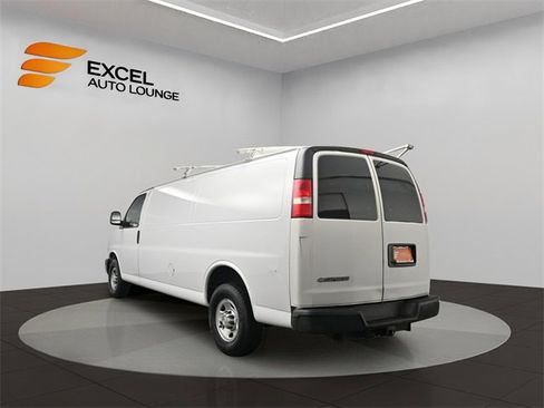 Used 2018 Chevrolet Express 2500 Extended w/ Driver Convenience Package image 3