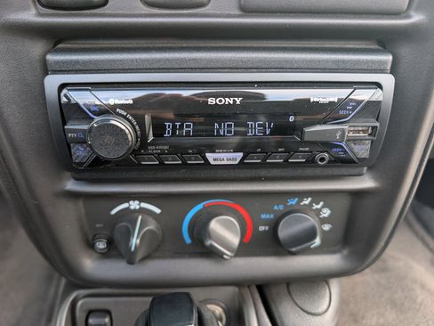 Used 2001 Chevrolet Camaro Z28 w/ SS Performance/Appearance Pkg image 67