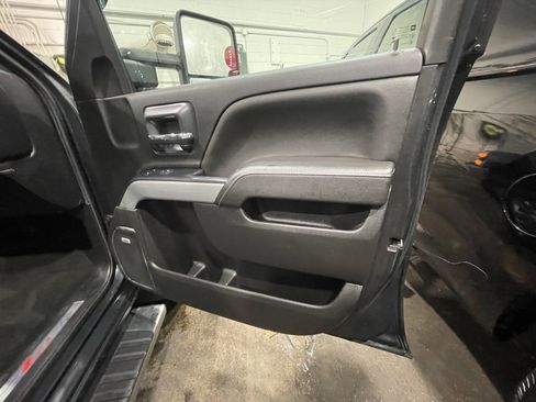 Used 2017 Chevrolet Silverado 2500 LTZ w/ Duramax Plus Package image 18