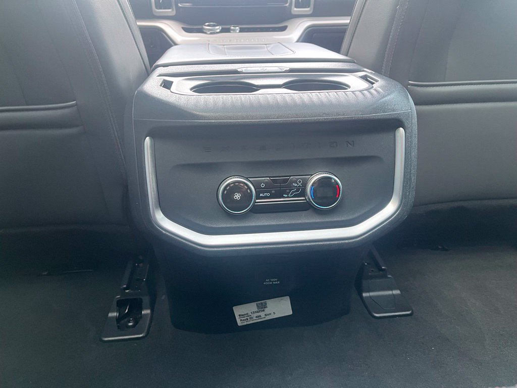 Used 2025 Ford Expedition Max Active AWD/4WD image 15