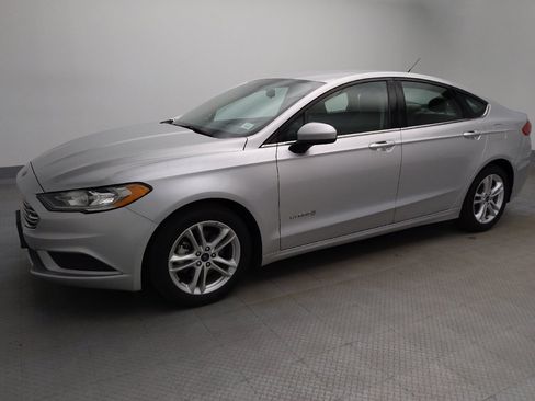Used 2018 Ford Fusion S FWD image 2