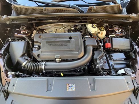 Used 2022 Buick Envision Avenir w/ Technology Package II image 8