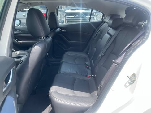 Used 2018 MAZDA MAZDA3 Grand Touring w/ Premium Equipment Package FWD image 14