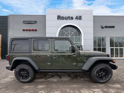Used 2023 Jeep Wrangler Unlimited w/ Cold Weather Group image 6