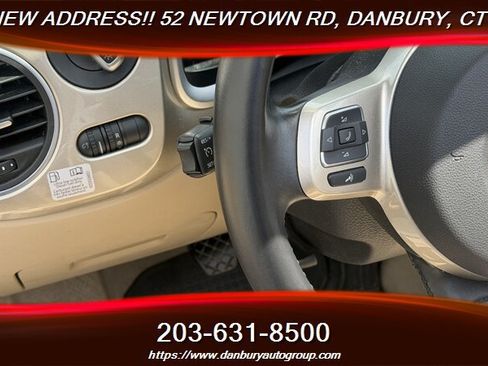 Used 2013 Volkswagen Beetle TDI FWD image 19