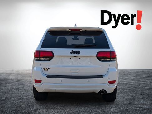 Used 2020 Jeep Grand Cherokee Altitude image 5
