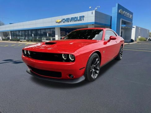 Used 2020 Dodge Challenger R/T Scat Pack RWD image 3