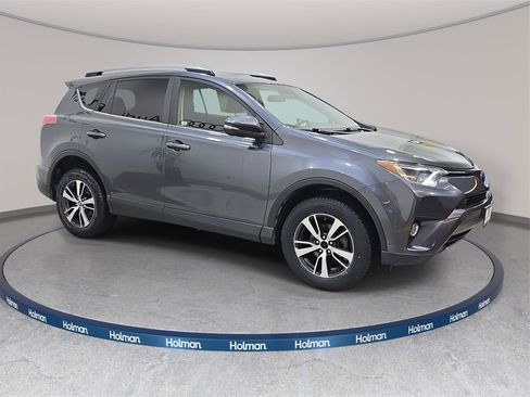Used 2018 Toyota RAV4 XLE image 5