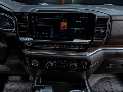 Used 2023 Chevrolet Silverado 1500 RST w/ Z71 Off-Road Package AWD/4WD image 20