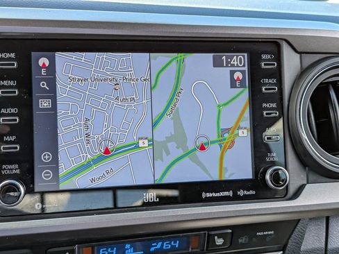 Used 2022 Toyota Tacoma Limited image 24