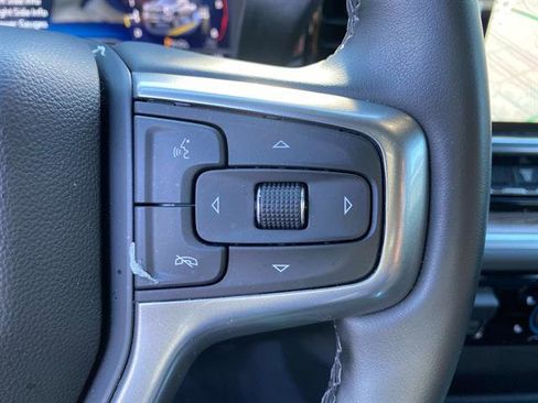 Used 2025 Chevrolet Silverado 2500 LT w/ Convenience Package image 16