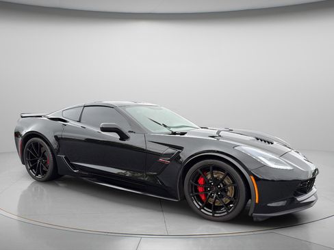 Used 2019 Chevrolet Corvette Grand Sport RWD image 21