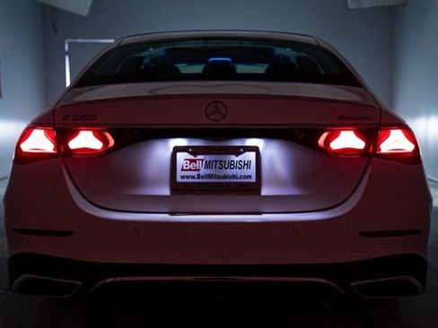 Used 2025 Mercedes-Benz E 350 4MATIC Sedan image 40