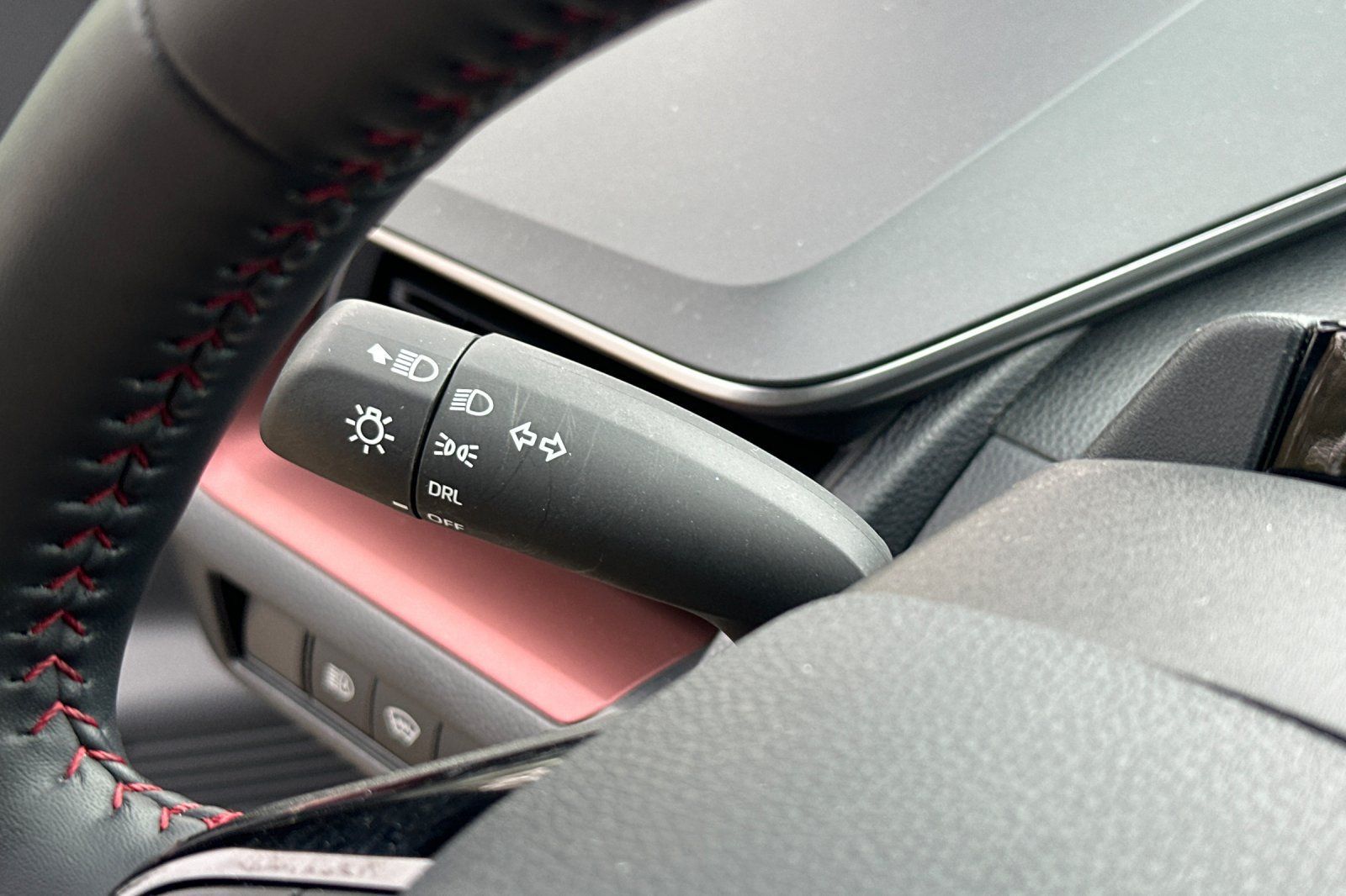 Certified 2026 Toyota Prius Plug-In Hybrid FWD image 38