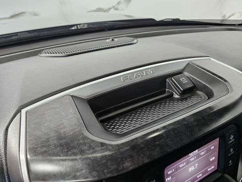 Used 2022 RAM 1500 Big Horn AWD/4WD image 37