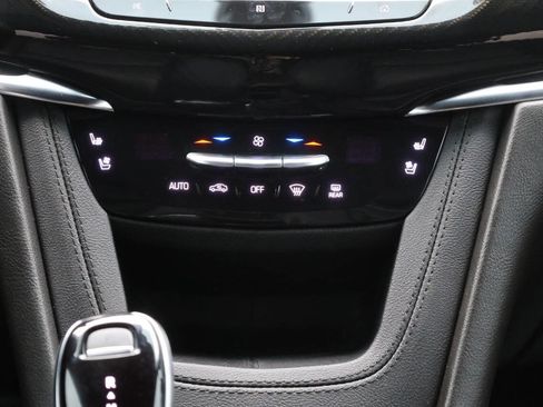 Used 2021 Cadillac XT6 Sport image 22