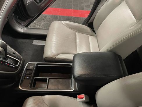 Used 2016 Honda CR-V Touring image 34