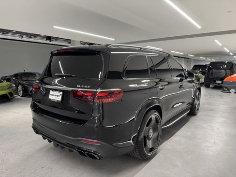 Used 2026 Mercedes-Benz GLS 63 AMG 4MATIC image 4