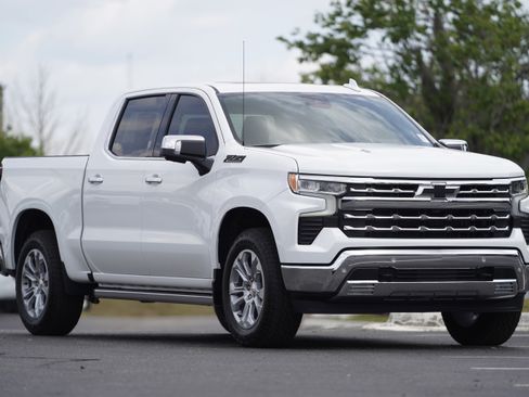 New 2026 Chevrolet Silverado 1500 LTZ w/ LTZ Premium Package AWD/4WD image 46