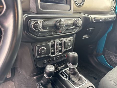 Used 2020 Jeep Wrangler Unlimited Sport S image 12