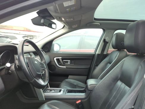 Used 2017 Land Rover Discovery Sport HSE image 6