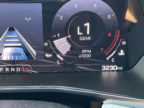 Used 2024 GMC Canyon AT4X image 21