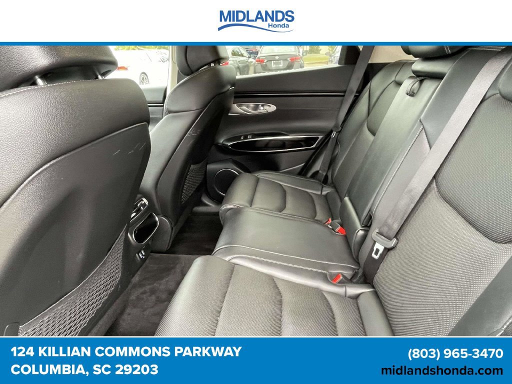 Used 2025 Genesis GV70 2.5T AWD/4WD image 11