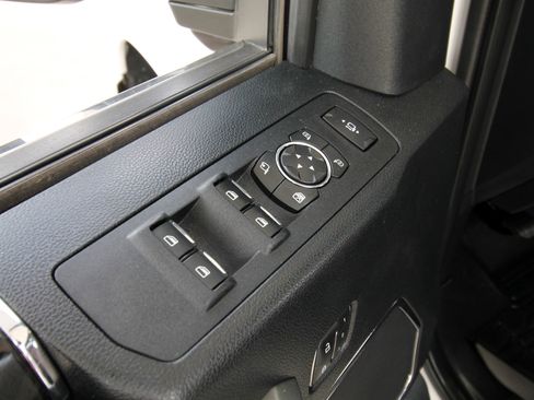 Used 2019 Ford F250 Platinum w/ Platinum Ultimate Package image 21