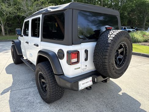 Used 2021 Jeep Wrangler Unlimited Sport AWD/4WD image 5