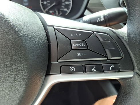 Used 2025 Nissan Altima 2.5 SV FWD image 20