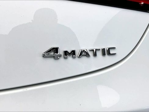 Used 2025 Mercedes-Benz CLE 300 4MATIC Coupe image 9