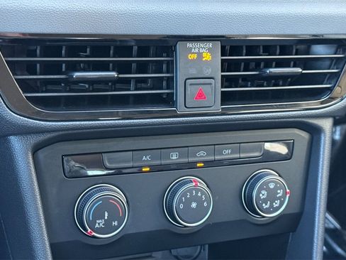 Used 2022 Volkswagen Taos S image 23