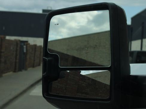 Used 2020 GMC Sierra 2500 Denali w/ Denali Ultimate Package image 24