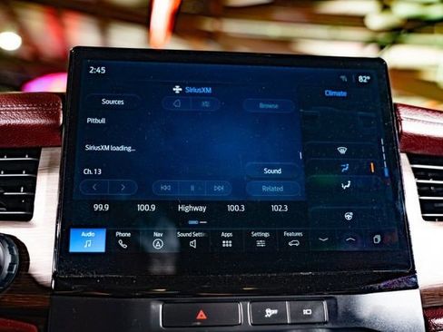 Used 2022 Ford Expedition Max Limited image 27