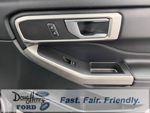Used 2023 Ford Explorer XLT w/ Equipment Group 202A image 38